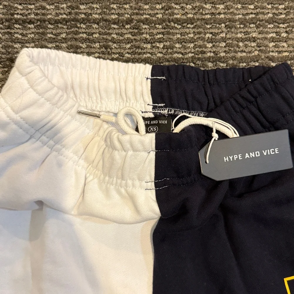 Michigan Colorblock Sweatpants. Hype and Vice size x small - Picture 3 of 5